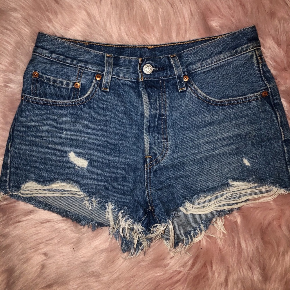 Levi’s jean shorts